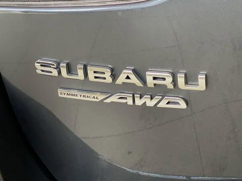 Used 2022 Subaru Forester Base image 11