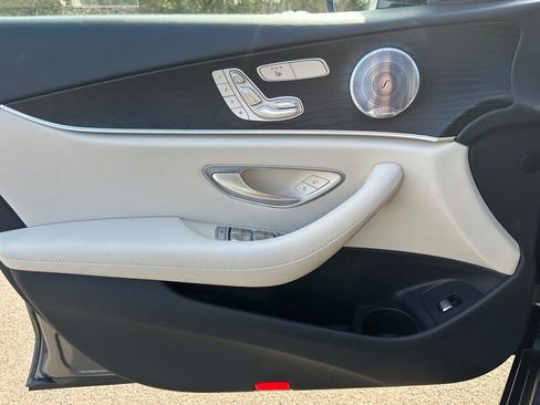 Used 2021 Mercedes-Benz E 350 4MATIC Sedan image 27