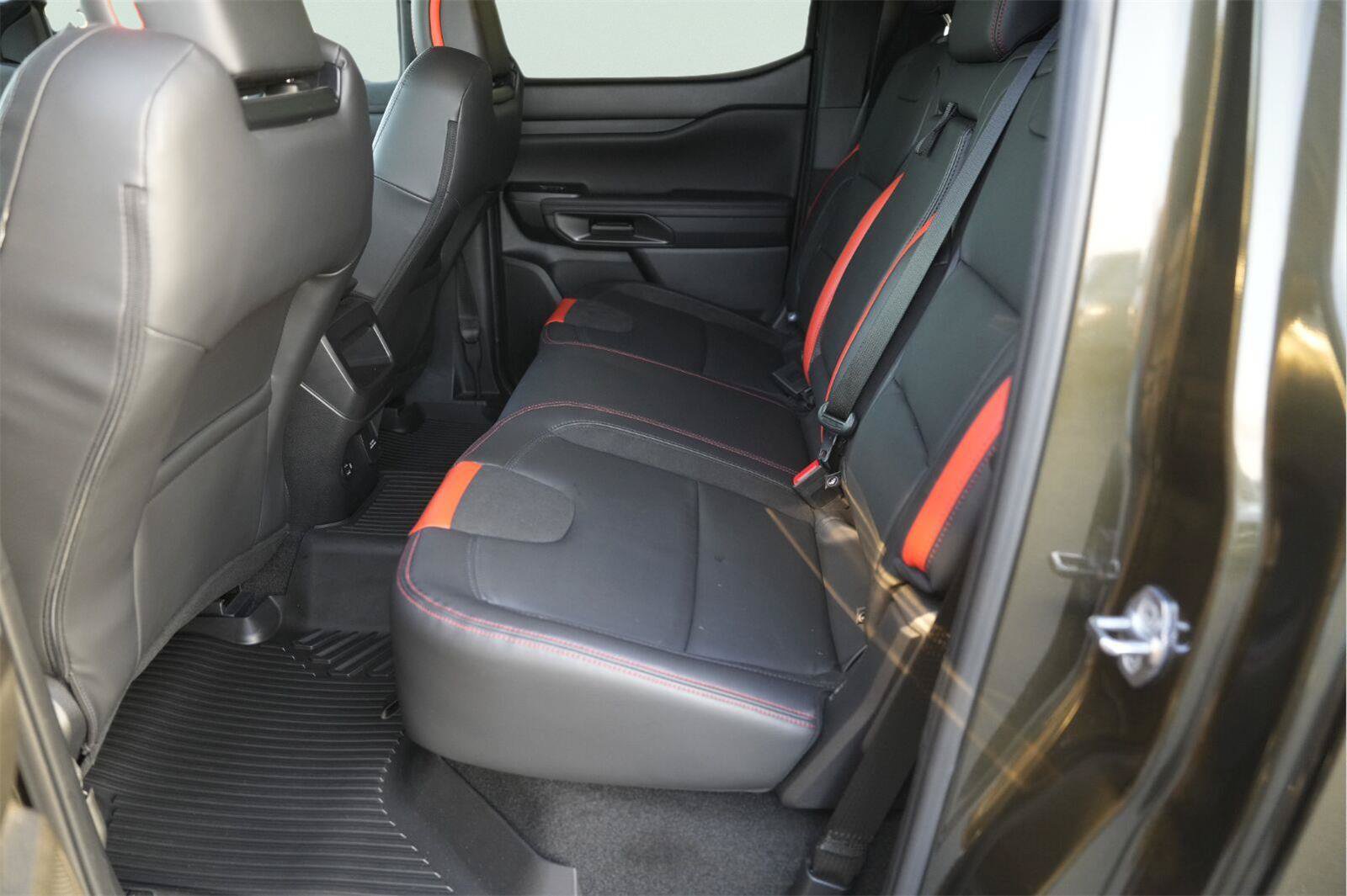 Certified 2024 Ford Ranger Raptor AWD/4WD image 12