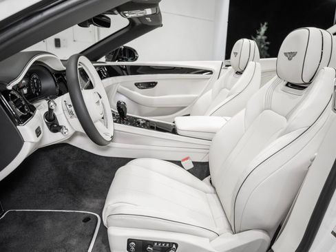 New 2026 Bentley Continental GTC AWD/4WD image 19