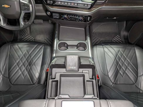 Used 2024 Chevrolet Silverado 2500 LT w/ All Star Edition AWD/4WD image 21