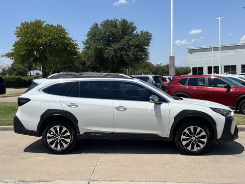 Used 2025 Subaru Outback Touring XT AWD/4WD image 3