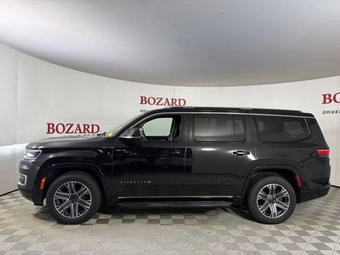 Used 2024 Jeep Wagoneer 2WD w/ Premium Group I image 5