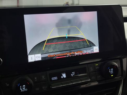 Used 2025 Toyota Grand Highlander AWD image 20