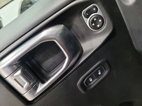 Used 2018 Jeep Wrangler Unlimited Sport S AWD/4WD image 27