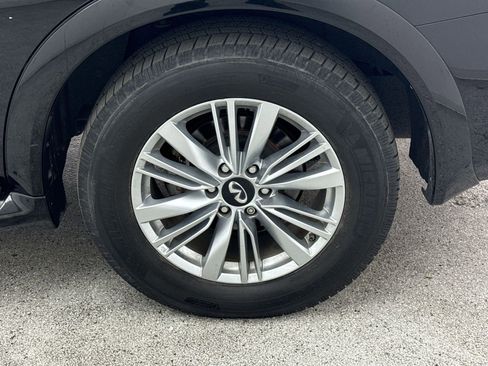 Used 2019 INFINITI QX80 Luxe w/ All-Season Package image 43