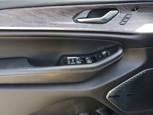 Certified 2021 Jeep Grand Cherokee L Overland w/ Luxury Tech Group IV image 22