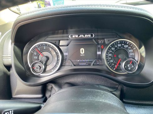 Used 2019 RAM 1500 Laramie AWD/4WD image 19