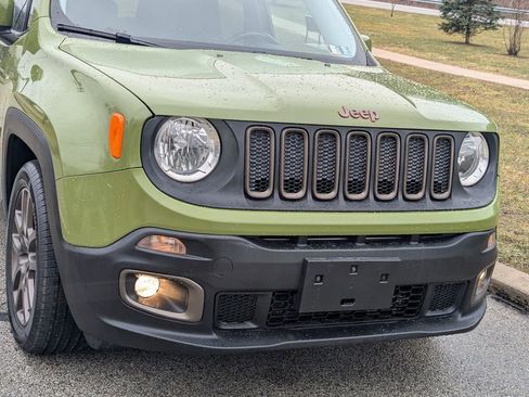 Used 2016 Jeep Renegade 75th Anniversary image 14