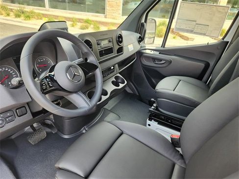 New 2025 Mercedes-Benz Sprinter 2500 image 7