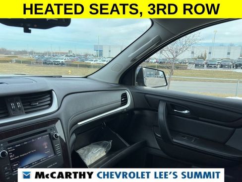 Used 2017 Chevrolet Traverse LT w/ Style and Technology Package image 21