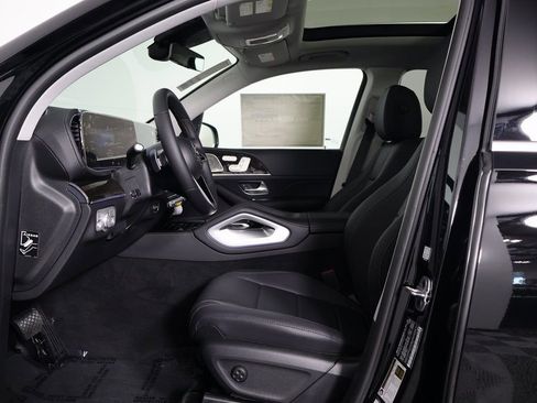 New 2026 Mercedes-Benz GLS 450 4MATIC image 5