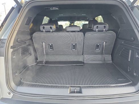 New 2026 Chevrolet Traverse LT w/ Midnight/Sport Edition image 12