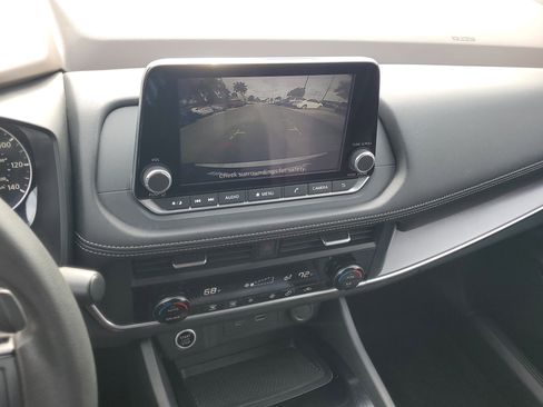 Certified 2023 Nissan Rogue SV image 25