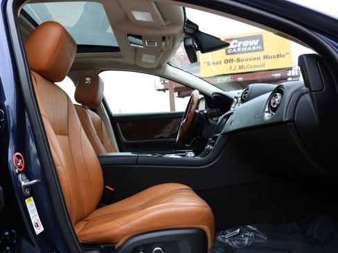 Used 2017 Jaguar XJ R-Sport AWD/4WD image 50