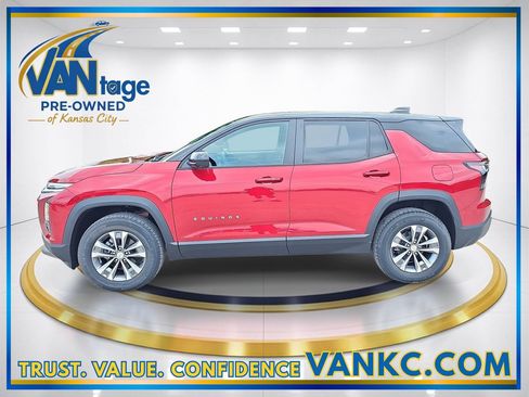 Used 2026 Chevrolet Equinox LT w/ Safety and Technology Package AWD/4WD image 10