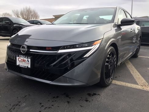 New 2026 Nissan Sentra SR w/ Floor Mat Package image 2