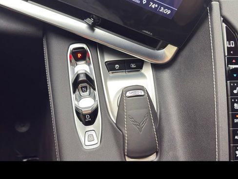 Used 2022 Chevrolet Corvette Stingray Preferred Cpe w/ Z51 Performance Package RWD image 26