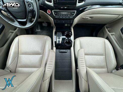 Used 2018 Honda Pilot Elite image 38