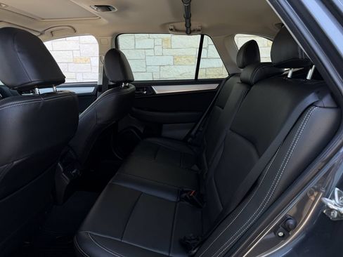 Used 2018 Subaru Outback 2.5i Premium AWD/4WD image 27