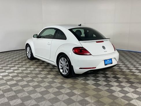 Used 2018 Volkswagen Beetle 2.0T S FWD image 22