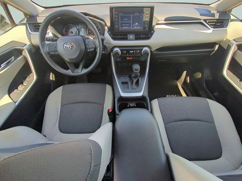 Used 2019 Toyota RAV4 XLE image 22