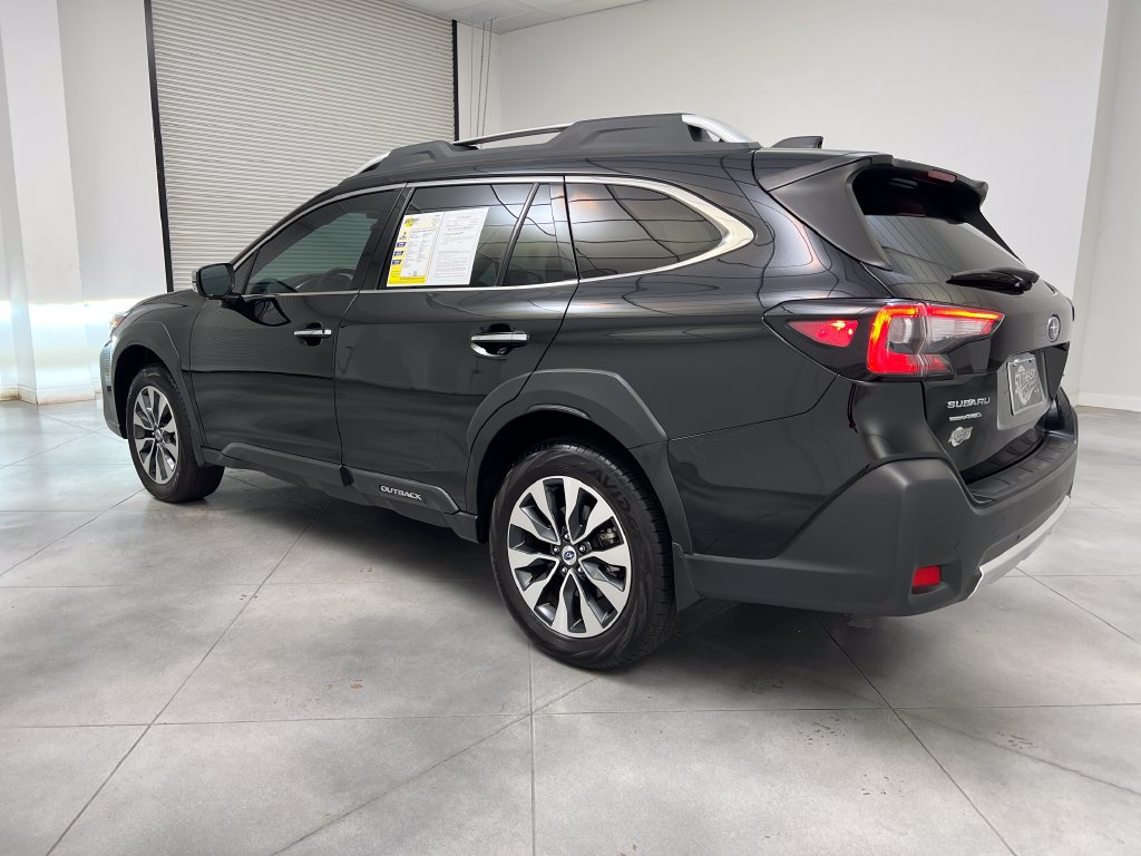 Used 2025 Subaru Outback Touring XT AWD/4WD image 6
