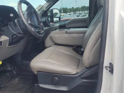 Used 2022 Ford F350 XL w/ STX Appearance Package RWD image 6
