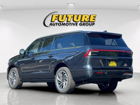 New 2026 Lincoln Navigator L Reserve AWD/4WD image 5