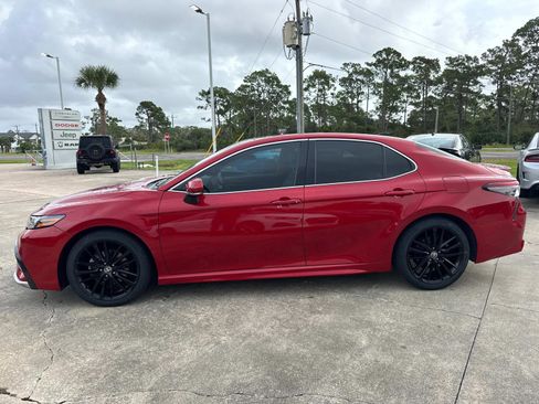 Used 2022 Toyota Camry XSE w/ Navigation Package image 6