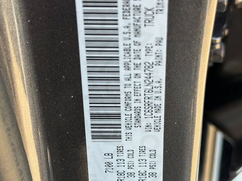 Used 2020 RAM 1500 Laramie AWD/4WD image 29