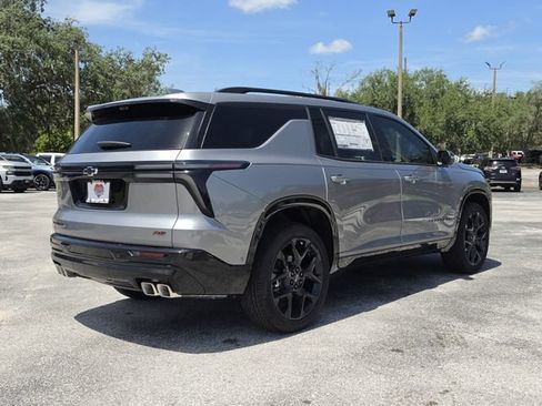 New 2026 Chevrolet Traverse RS w/ LPO, Floor Liner Package FWD image 5