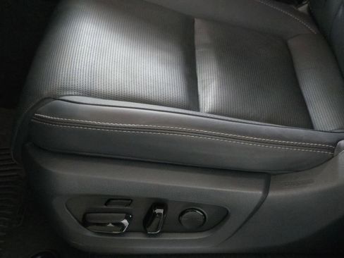 Used 2024 Lexus GX 550 w/ Cold Area Package AWD/4WD image 33