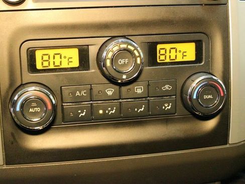 Used 2014 Nissan Frontier PRO-4X w/ Pro-4x Luxury Package image 25