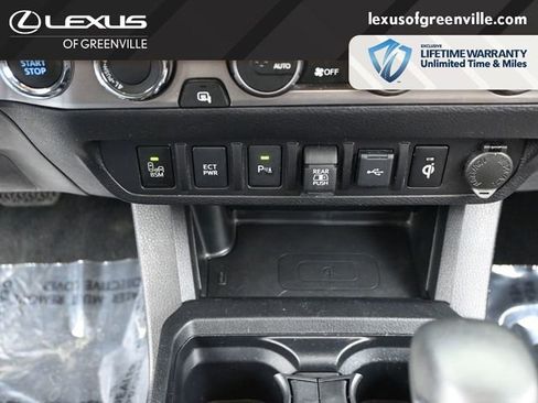 Used 2023 Toyota Tacoma Limited AWD/4WD image 20