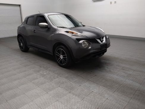 Used 2016 Nissan Juke S FWD image 13