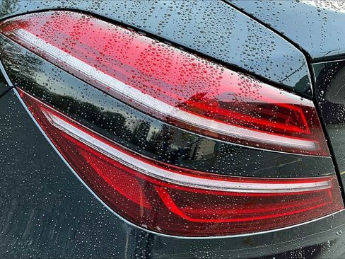 Used 2022 Genesis G70 2.0T w/ Prestige Package image 27