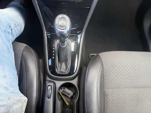 Used 2020 Buick Encore Preferred image 19