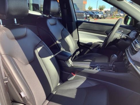 Used 2025 Jeep Compass Latitude w/ Convenience Group image 35