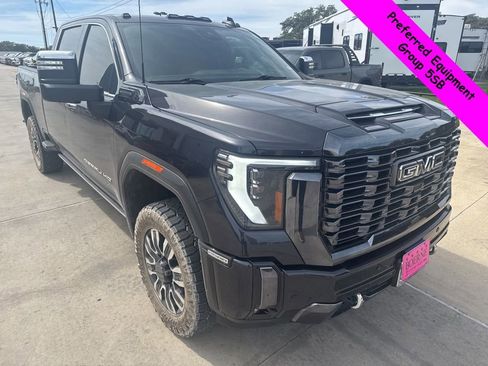 Used 2024 GMC Sierra 2500 Denali Ultimate image 8