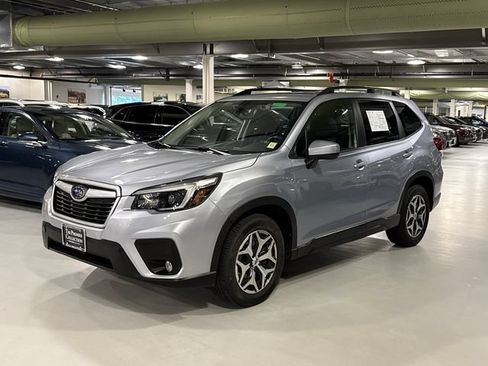 Certified 2021 Subaru Forester Premium AWD/4WD image 5