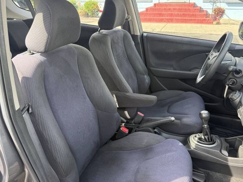 Used 2013 Honda Fit Sport image 21