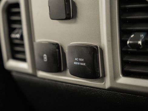 Used 2021 Ford F350 Lariat image 43