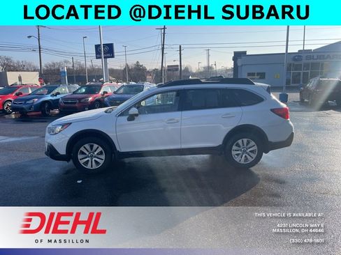 Used 2018 Subaru Outback 2.5i Premium image 4