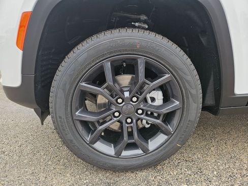 New 2025 Jeep Grand Cherokee Limited image 20