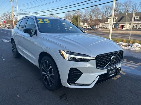 Certified 2025 Volvo XC60 B5 Plus image 6