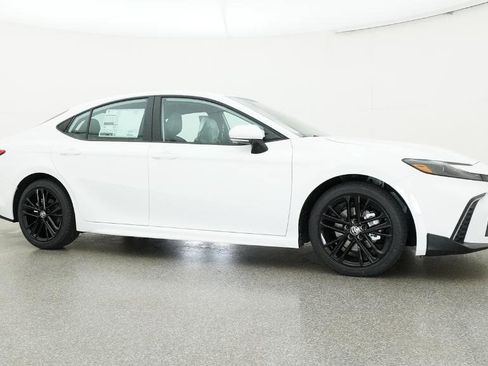 New 2026 Toyota Camry SE image 73