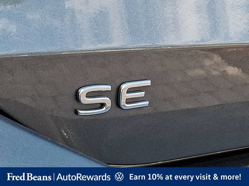 Used 2026 Volkswagen Tiguan SE FWD image 35