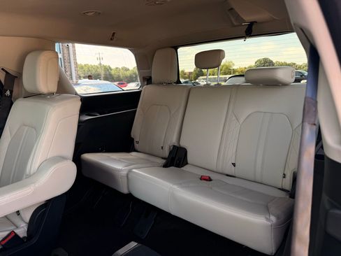 Used 2020 Ford Expedition Platinum image 23