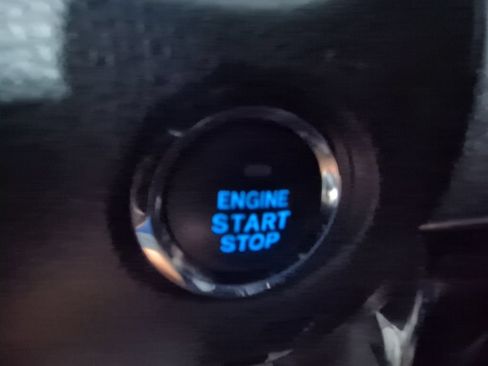 Used 2019 Toyota 4Runner Limited AWD/4WD image 18